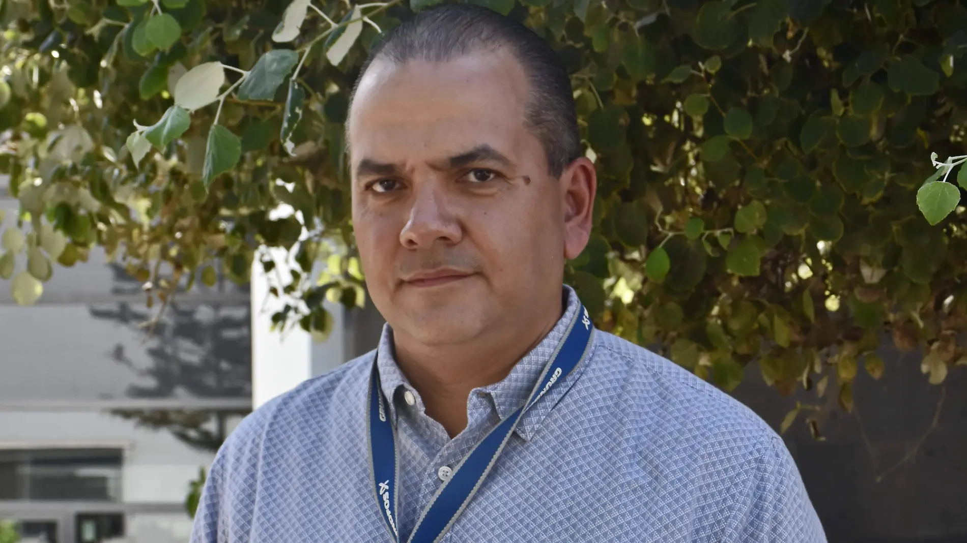 director de planta Héctor González